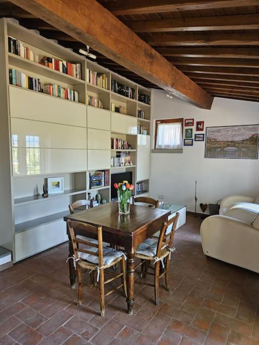 Casina Rossa Lägenhet Tavarnuzze Exteriör bild